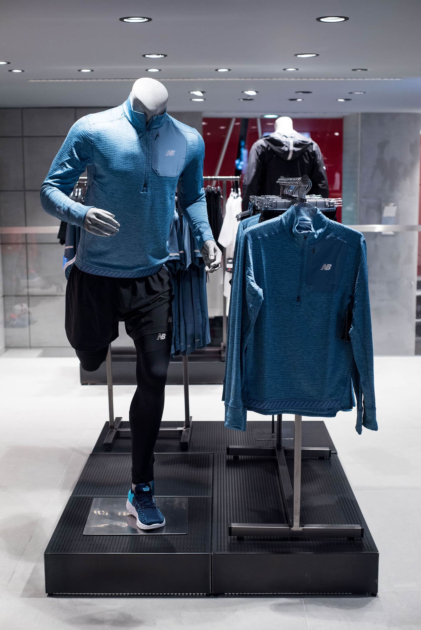 New-Balance-Glyfada-Athlitika-Photo-99 Κούκλες καταστημάτων