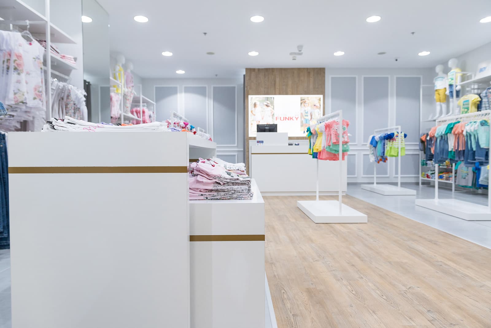 Funky-Kids-Mega-Outlet-9 Επίπλωση και εξοπλισμός καταστήματος Funky kids